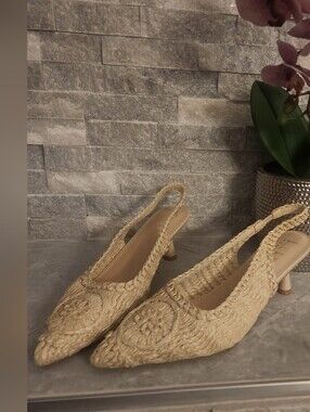 Woven Slingback Heels in Natural